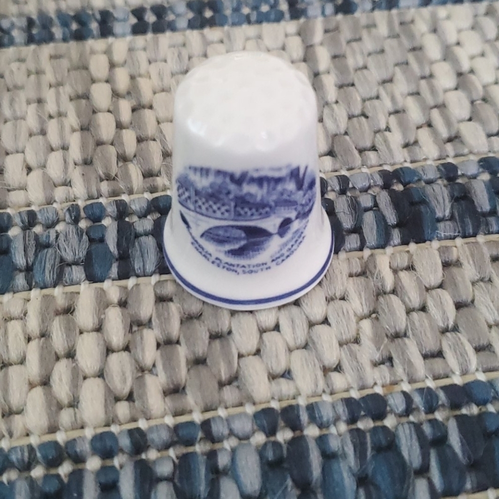 Fine Bone China Magnolia Plantation Charleston SC - Picture 1 of 3